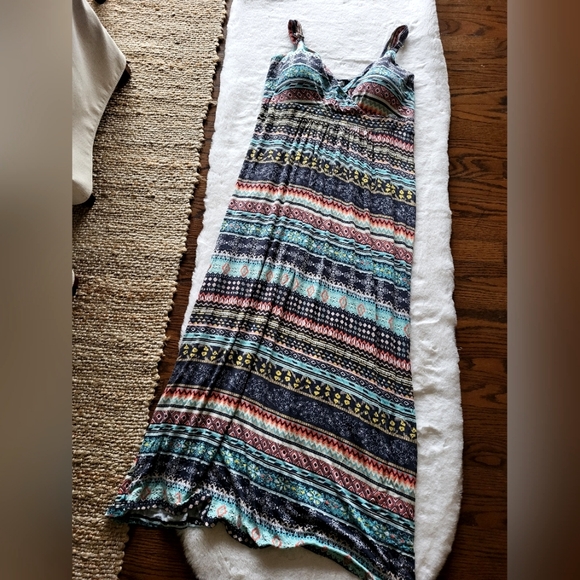 Maxi dress - Picture 3 of 9